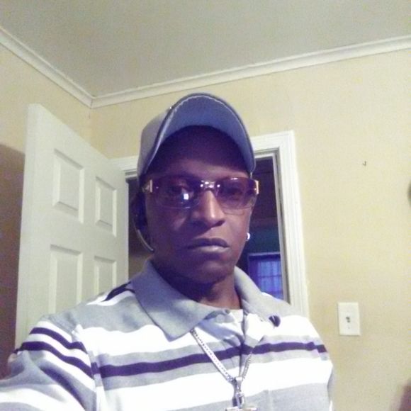 Meet your Posher, Kevin - Picture 1 of 1